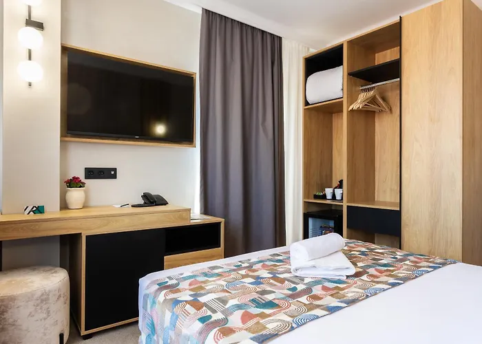 Amar Design By Hmg 3*