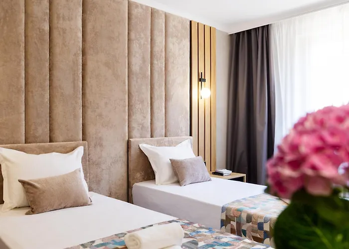 Hotel Amar Design By Hmg