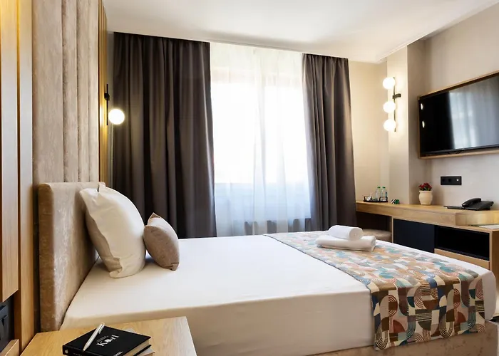 Amar Design By Hmg 3*